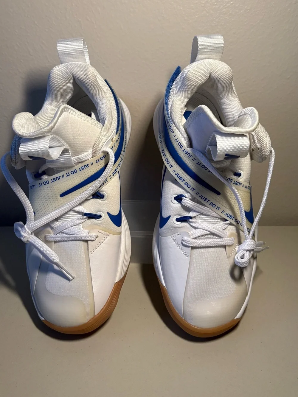 Nike React Hyperset Volleyball/Pickleball athletic shoes.